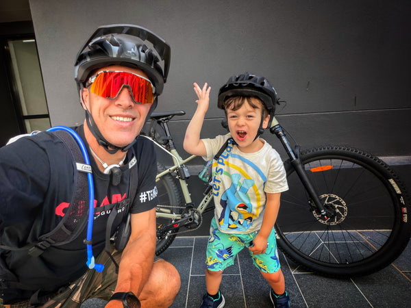 Pedal With Purpose: Ein Vater, ein Sohn und die Fahrt, die sie verbindet | Australien