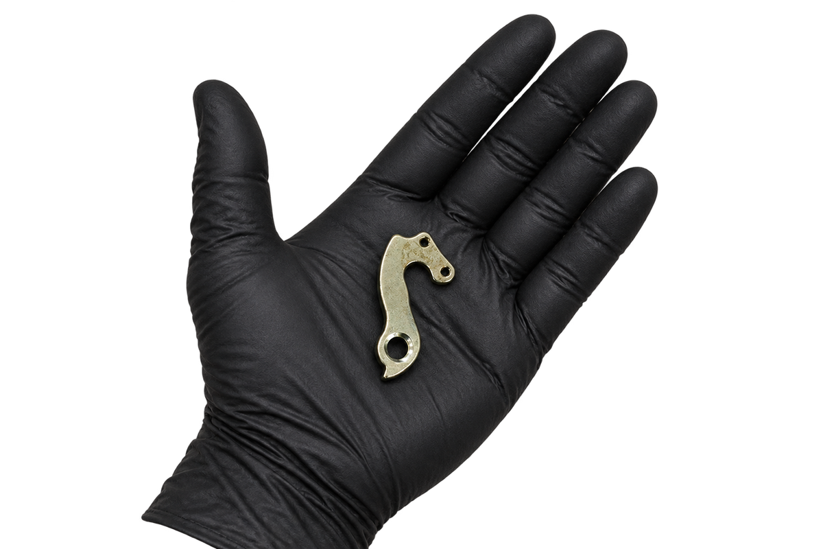 Small Hanger 30 in an open palm 3