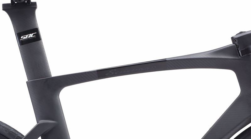 Silverback Biks Scarosso 105 with Surface Carbon Wheels