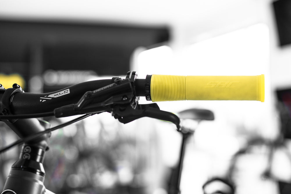 B2BF Enduro Grips - SBC - Lime