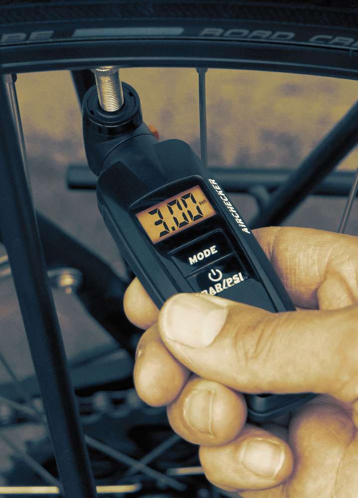 SKS Germany Airchecker - Digital Air Pressure Gauge