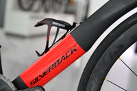 Close-up of B2BF Bottle Cage 1.0 with rubber connector for secure grip on various bottle sizes